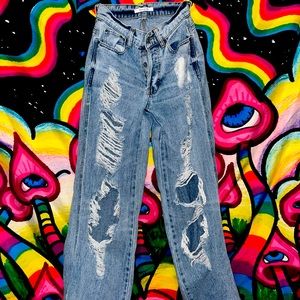 Long baggy jeans ( mom jeans )